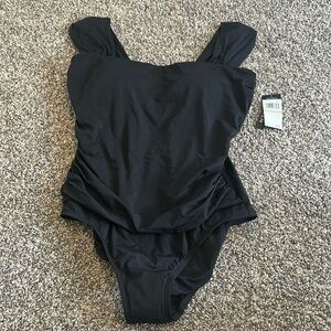 NWT Jantzen One Piece Swimsuit Black